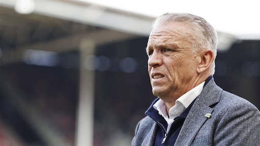 Trainer Sturing ziet Vitesse het niet meer redden in Eredivisie