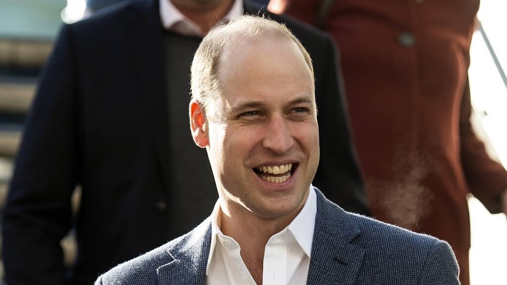 Prins William neemt roeitraining met Britse mariniers