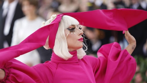 Lady Gaga verborg onzekerheid met make-up