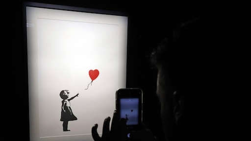 Twee mannen aangeklaagd na diefstal beroemde Banksy in Londen
