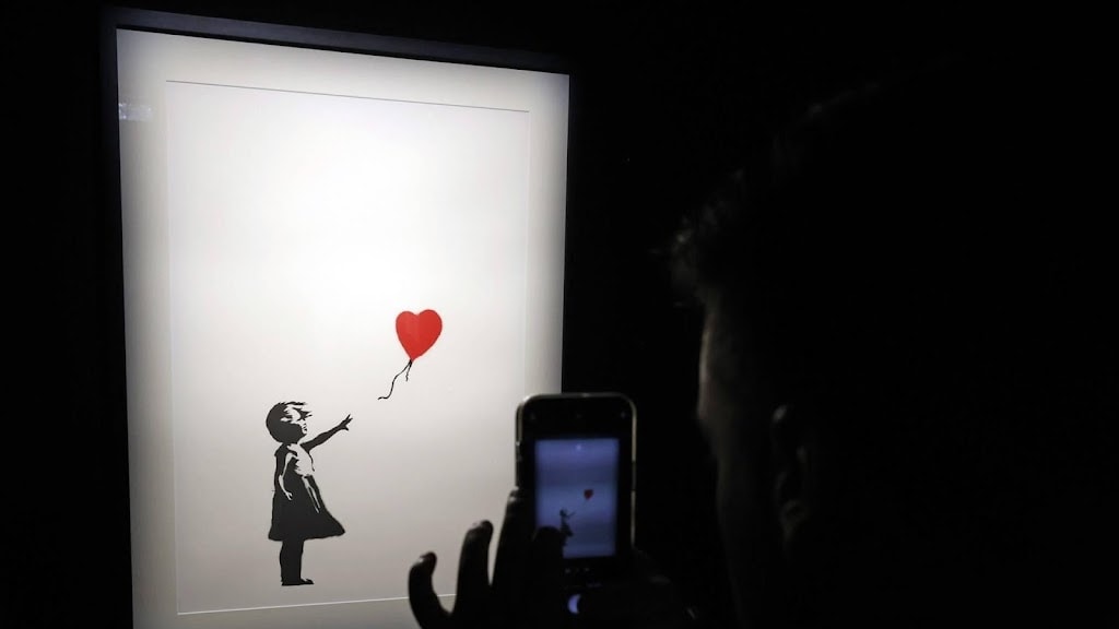 Twee mannen aangeklaagd na diefstal beroemde Banksy in Londen