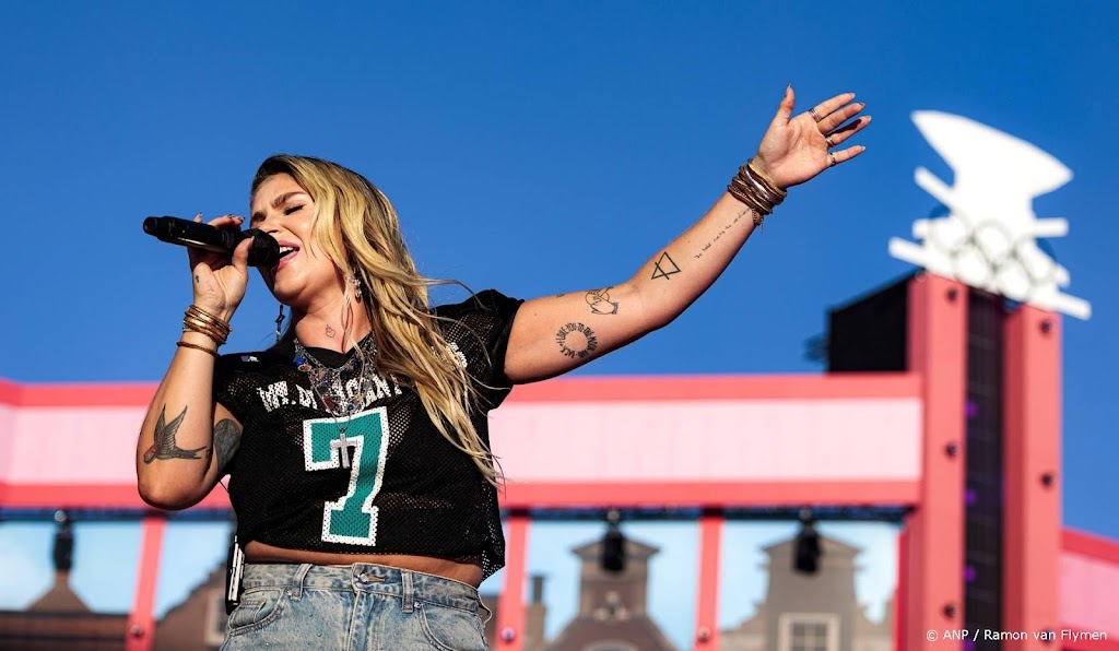 Roxeanne Hazes gaat toch weer Holland zingt Hazes doen