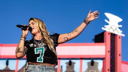 Roxeanne Hazes gaat toch weer Holland zingt Hazes doen