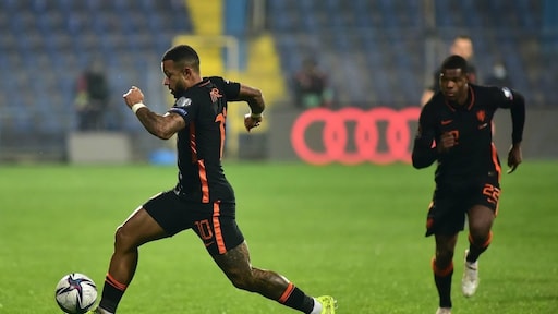 Depay vindt Oranje 'superdom' na weggegeven zege