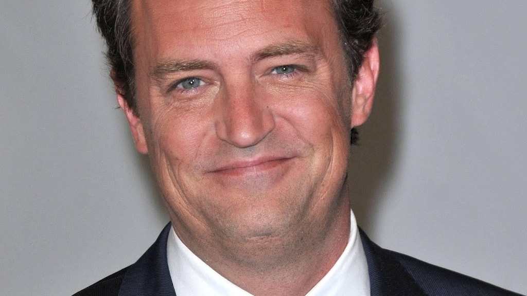Friends-cast brengt eerbetoon aan Matthew Perry
