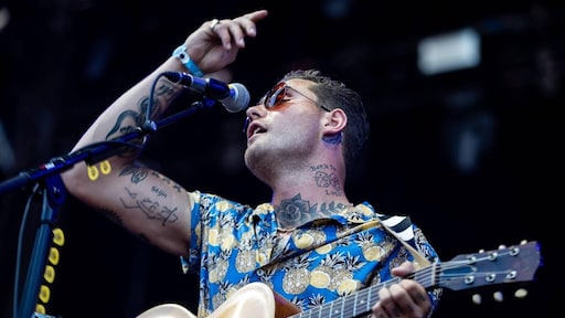Douwe Bob geeft coronaproof openluchtconcert op Terschelling