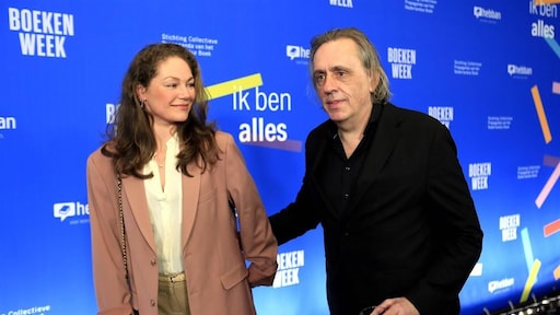 Hoeke answers thousands of support emails after leaving Volkskrant | RTL Street Hoeke answers thousands of support emails after leaving Volkskrant | RTL Street