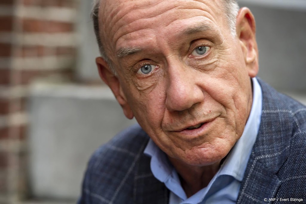 Baantjer-auteur Peter Römer vindt het jammer dat serie zijn boeken niet volgt