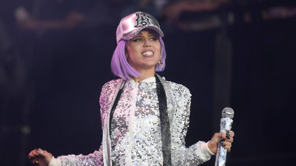 'Relatie Miley Cyrus en Cody Simpson voorbij'