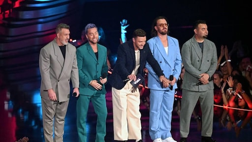 *NSYNC accepteert uitdaging Backstreet Boys voor potje golf