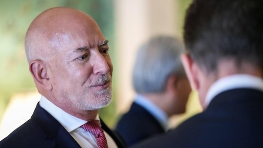Amazon-oprichter Jeff Bezos neemt minderheidsbelang in Liverpool