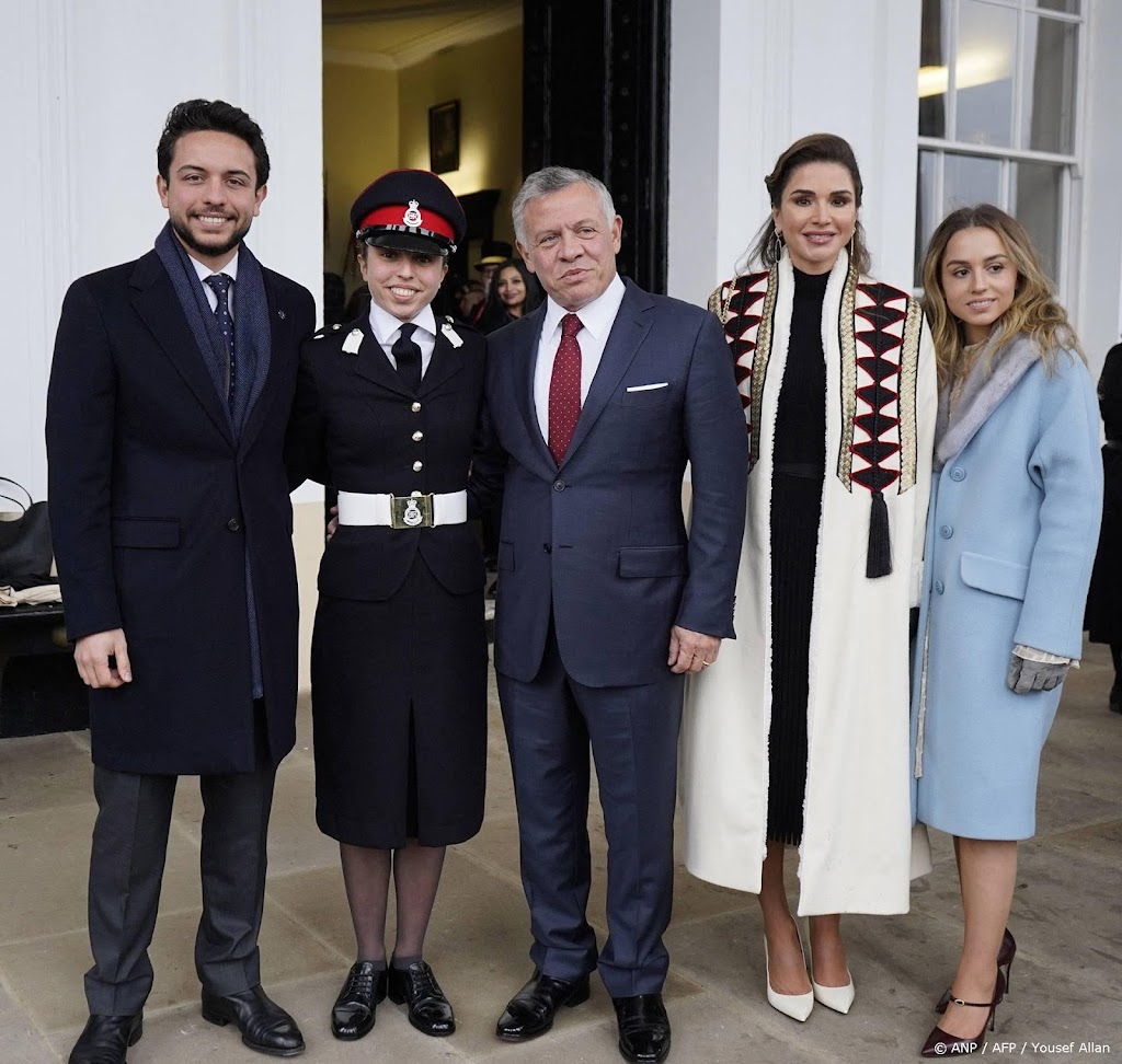 Jordaanse prinses Iman bevallen van tweeling