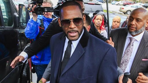 Oud-collega R. Kelly zag hem minderjarige misbruiken