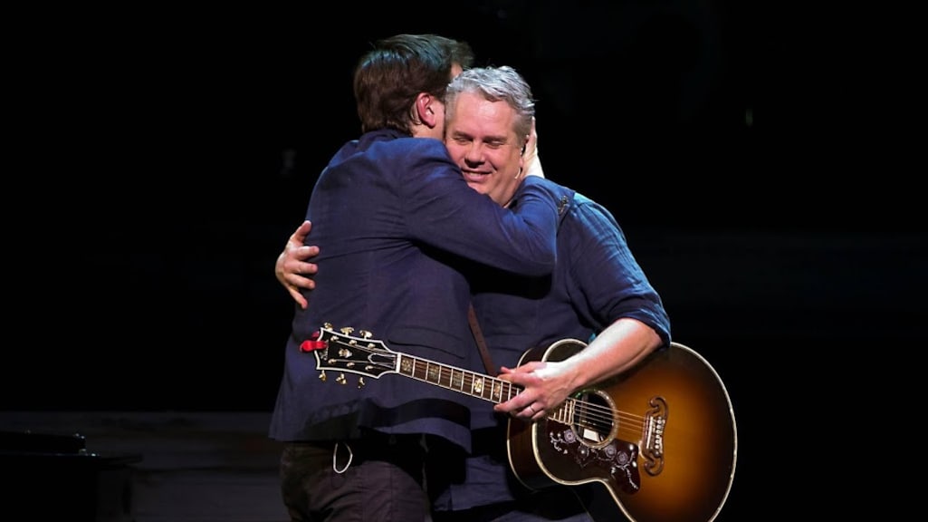 De muzikale comeback van Acda en De Munnik is hier