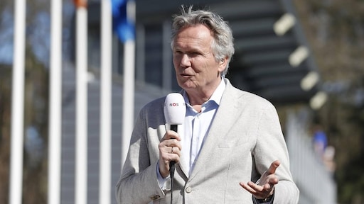 Tom Egbers voorlopig niet op televisie te zien na Volkskrant-artikel