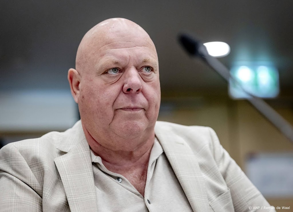 Peter Gillis aangekomen bij rechtbank voor mishandelingszaak