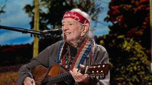 Willie Nelson komt met nieuw cannabis-kookboek