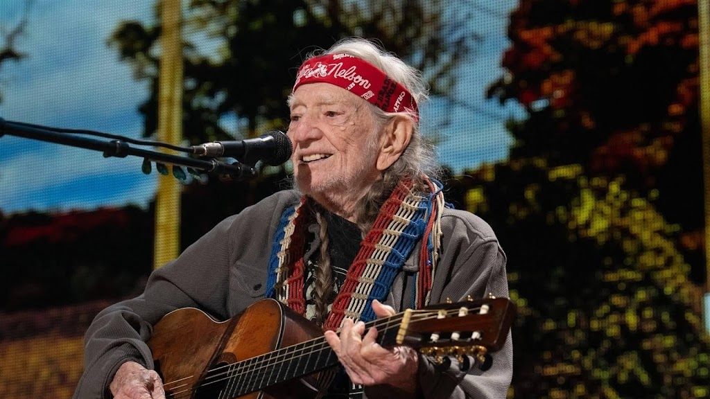 Willie Nelson komt met nieuw cannabis-kookboek