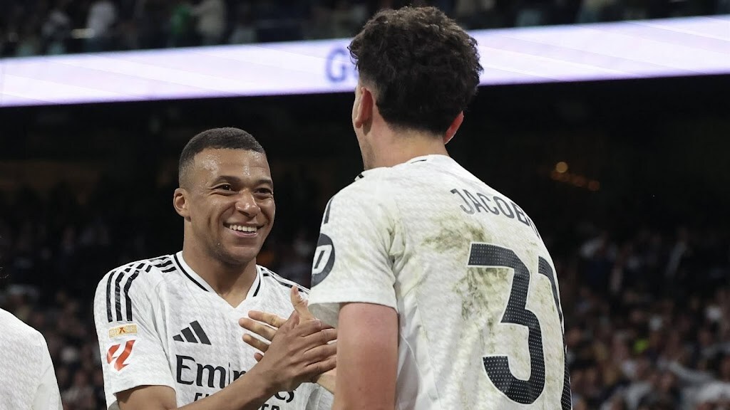 Real Madrid stelt titelfeest FC Barcelona met late zege uit