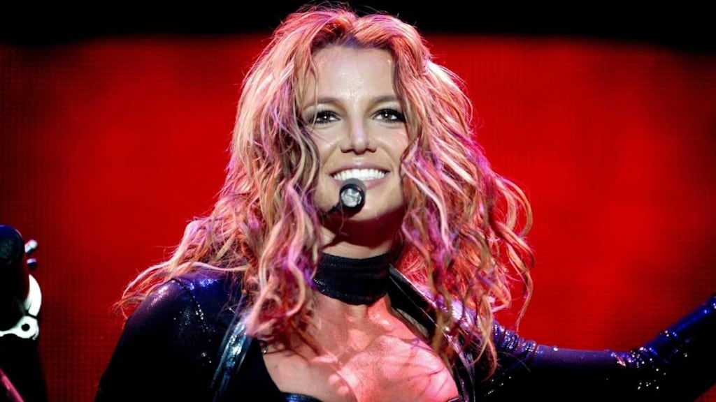 Britney Spears doet eindelijk weer waar ze goed in is: zingen