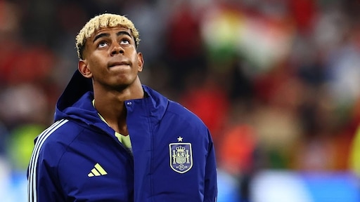 Artiest met dwerggroei trad op feest voetballer Yamal op: 'Snap de ophef niet'