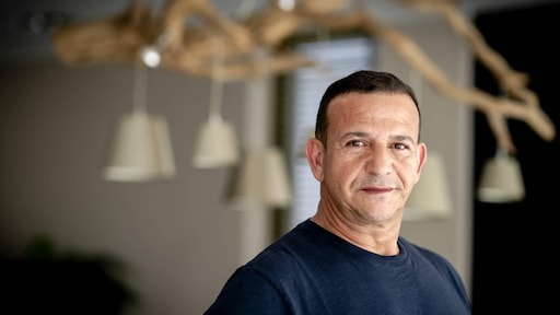 Najib Amhali opent verslavingskliniek en biedt nu zelf hulp