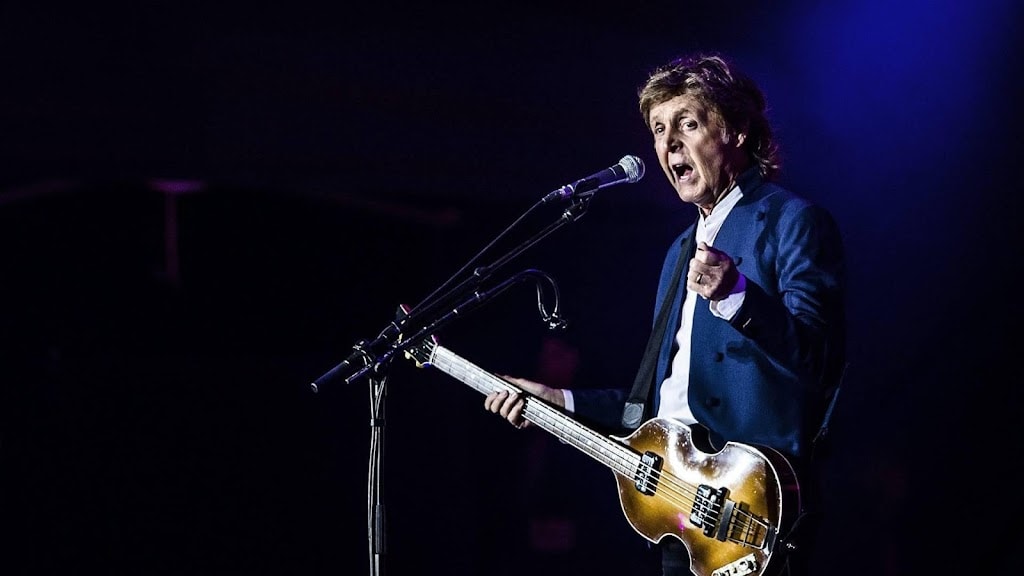 Paul McCartney komt op voor gevangen olifant in India