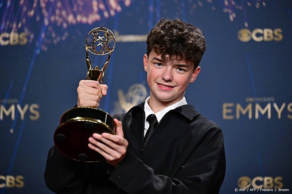 Adolescence-acteur Owen Cooper jongste mannelijke Emmy-winnaar ooit