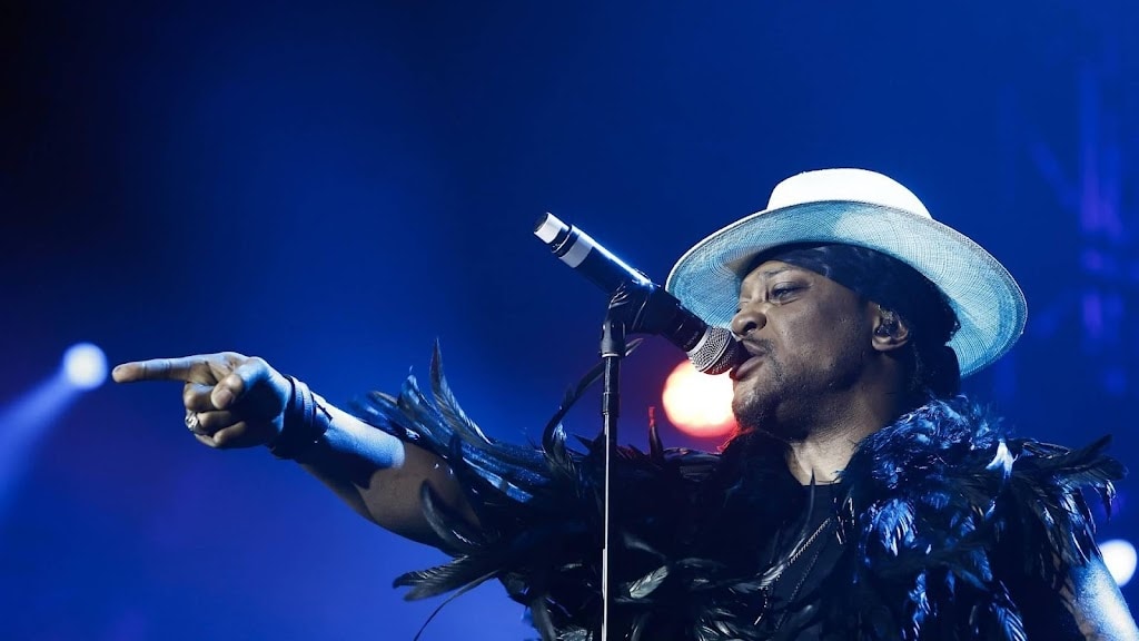 Zoon D'Angelo en Angie Stone dankbaar voor steun