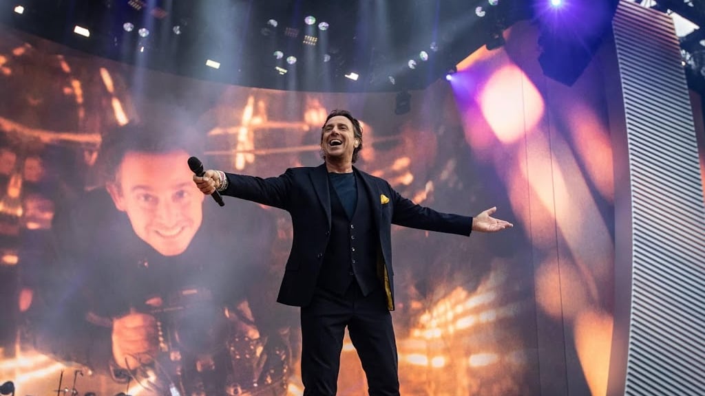 Marco Borsato ondanks Voice-schandaal in Top 2000, zakt wel flink