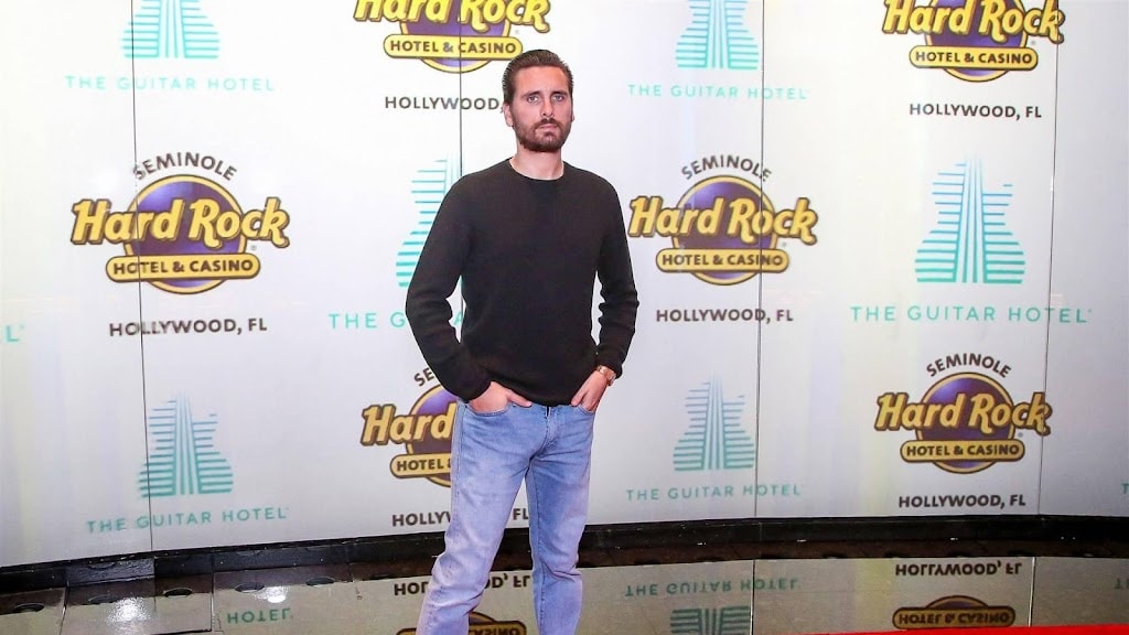 Scott Disick geeft zijn 15-jarige zoon een Mercedes cadeau