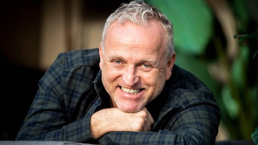 Gordon introduceert nieuwe pup: 'Ben helemaal verliefd'