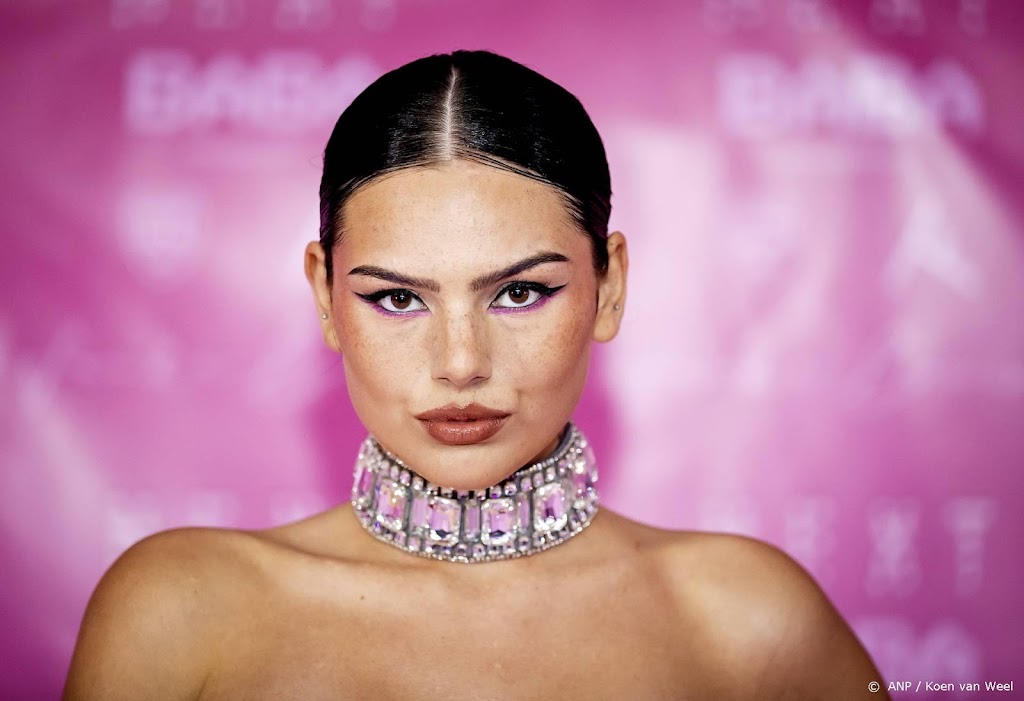 Famke Louise plaatst al een jaar pikante content: &amp;#39;Superveel love&amp;#39;