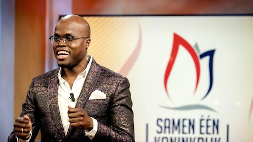 Jandino Asporaat hervat tournee in april