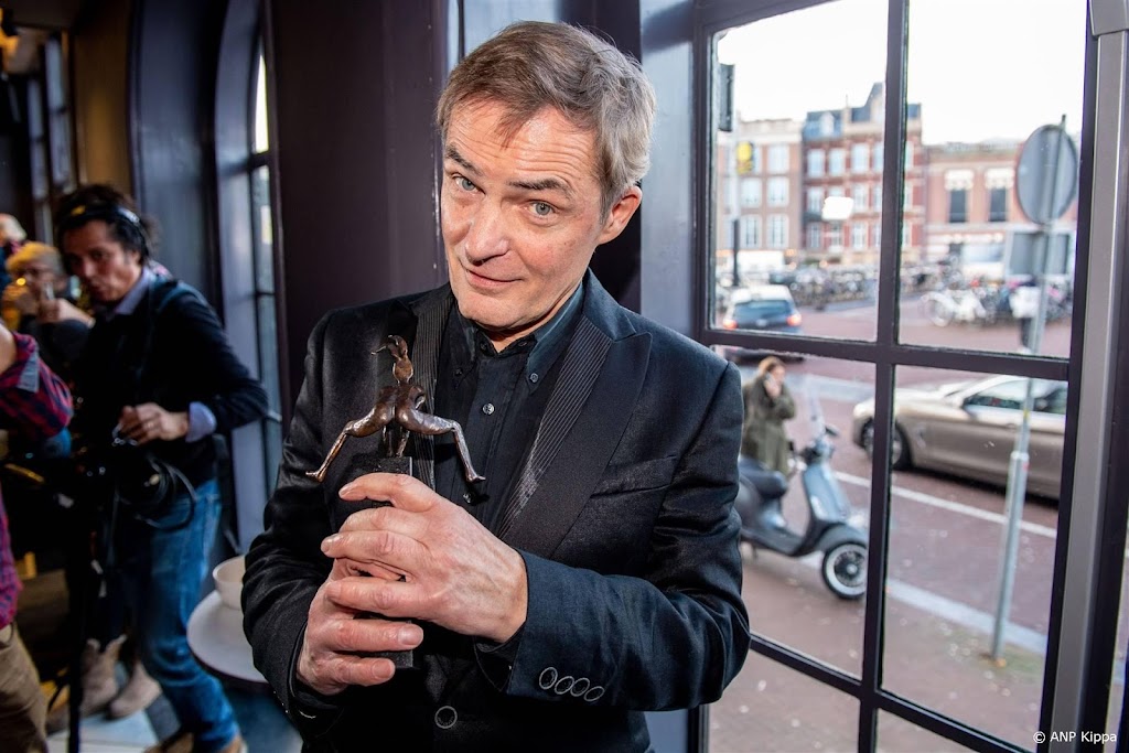 Herman Finkers treedt op met Twents Jeugd Symfonie Orkest
