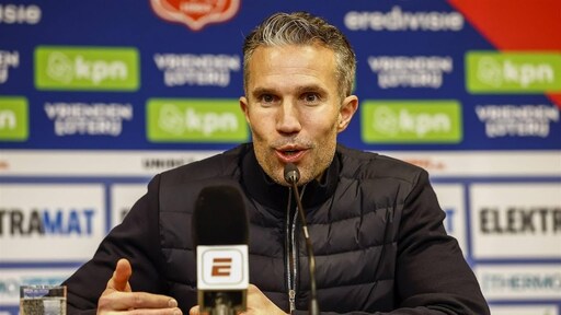 Van Persie na ruime overwinning: dit moet onze norm worden
