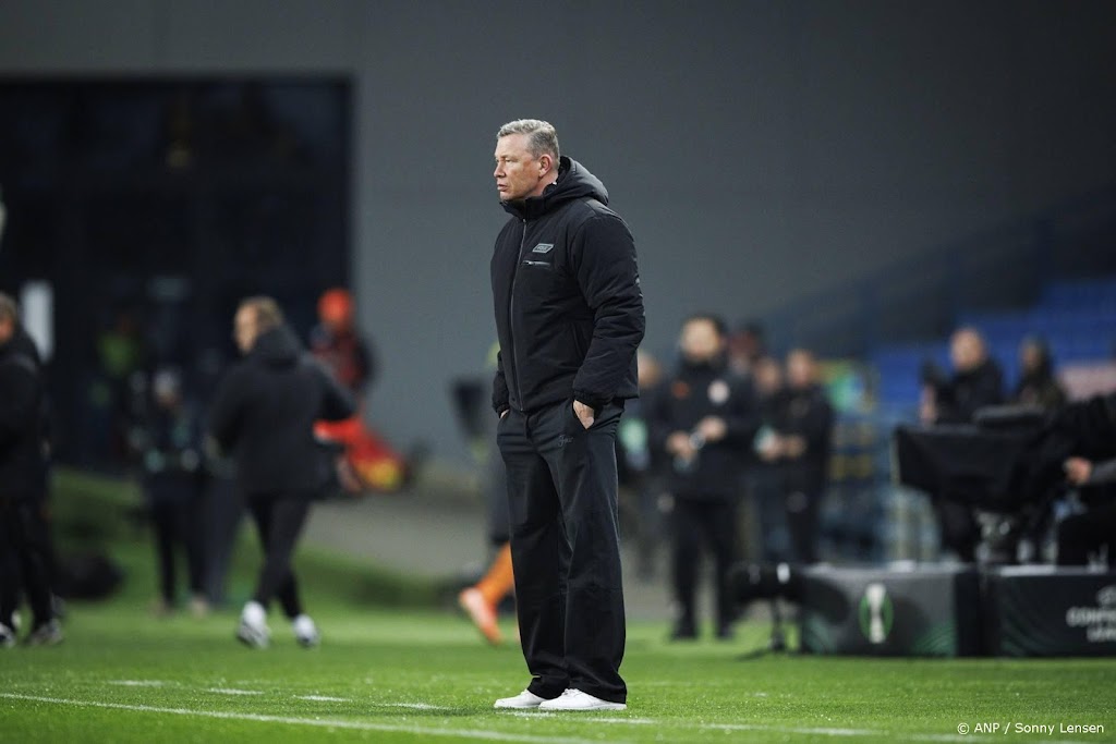 AZ zonder Goes, Mijnans, Smit en Parrott tegen Sjachtar