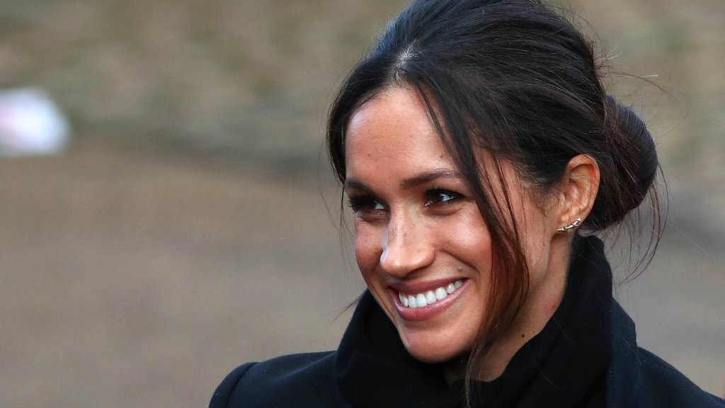 Meghan's moeder onderweg naar Londen