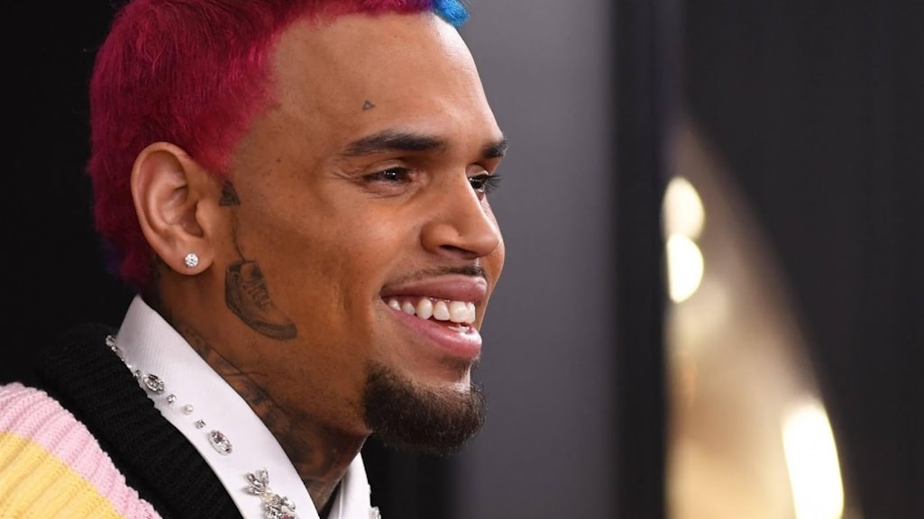 Chris Brown blijft tot 13 juni vastzitten in mishandelingszaak