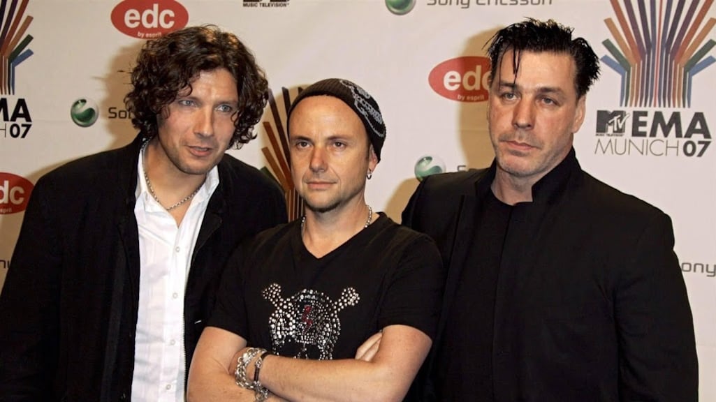 Rammstein-drummer 'diep geschokt' door beschuldigingen over misbruik