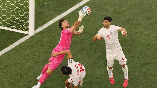 Iran speelt gelijk tegen Nieuw-Zeeland in beladen eerste duel op WK