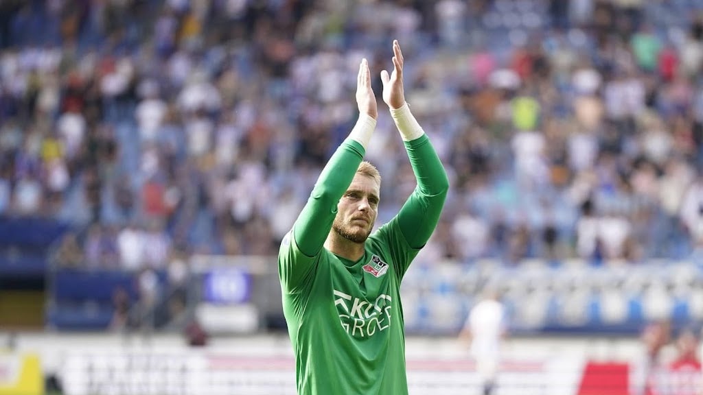 NEC bevestigt vertrek doelman Cillessen