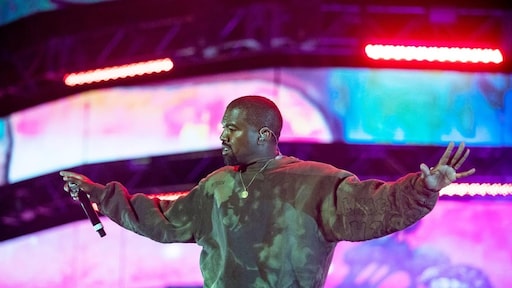 Kanye West plast over Grammy Award heen