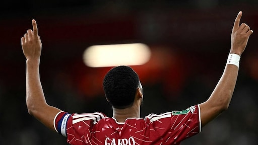 Scorende Gakpo helpt Liverpool langs Spurs in League Cup