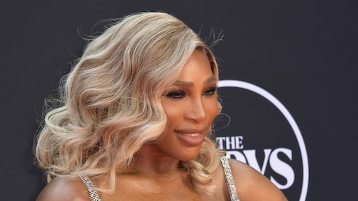 Serena Williams liet cyste uit haar nek verwijderen: 'Bobbel bleef maar groeien'