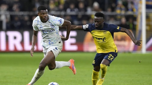 Oranje-international Dumfries geopereerd aan linkerenkel