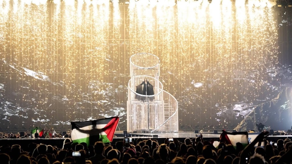Israëlische act uitgejoeld tijdens finale Eurovisiesongfestival: beveiligers in actie