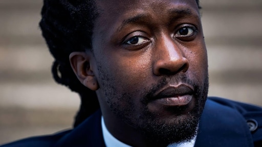 Vader Akwasi wilde dat rapper excuses maakte voor Dam-speech