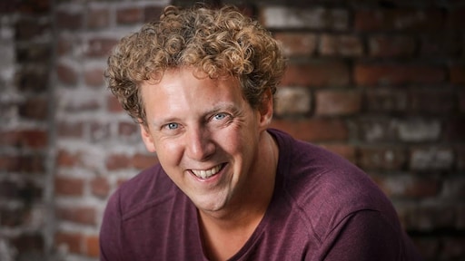 Jochem Myjer geeft benefietshow voor narcolepsie