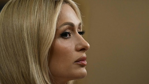 Filmset videoclip Paris Hilton in vlammen opgegaan: 'Hartverscheurend'